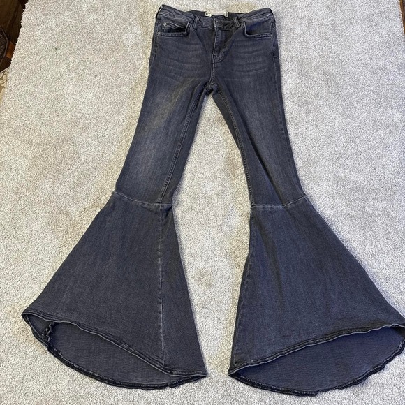 We The Free Denim - Free People Flare Jeans Women's 25 Charcoal Wash Distressed Denim